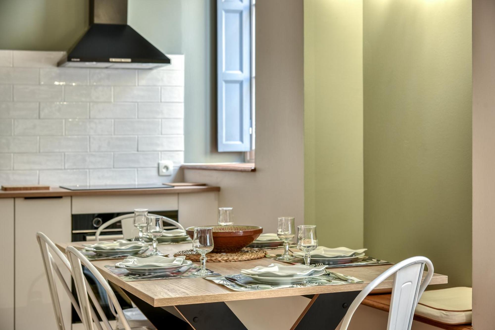 Le Coste - Free Parking - Central - Wifi -Netflix Carcassonne Bagian luar foto